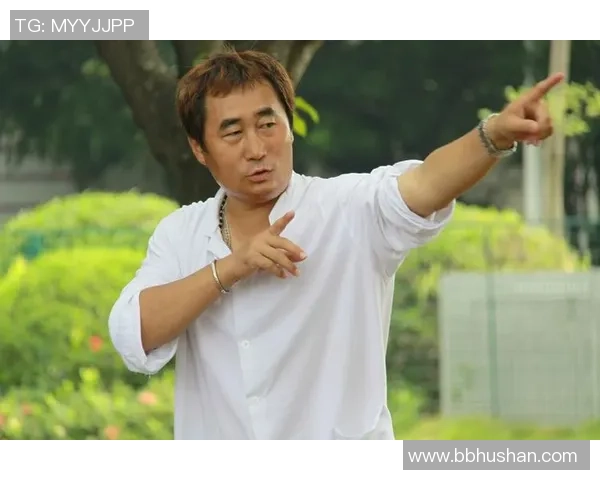 陈强独家分享网球心得与技巧助你提升球技的秘诀与经验总结